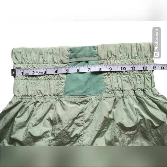 FP movement women's the way home light green sports shorts size M - Picture 7 of 15